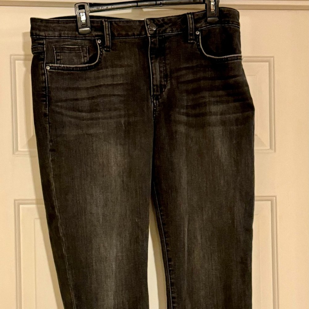 Joe's Jeans Size: 32